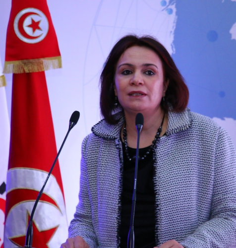 الأستاذة نادية مزوغي